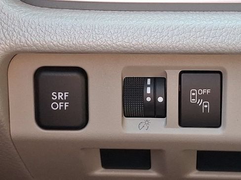 Used 2018 Subaru Forester 2.5i Premium AWD/4WD image 23