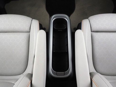 Used 2025 Volkswagen ID. Buzz 1st Edition image 22