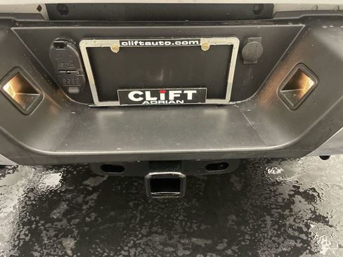 Used 2022 Ford F250 XLT w/ FX4 Off-Road Package AWD/4WD image 27