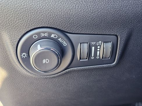 New 2026 Jeep Compass Latitude image 18