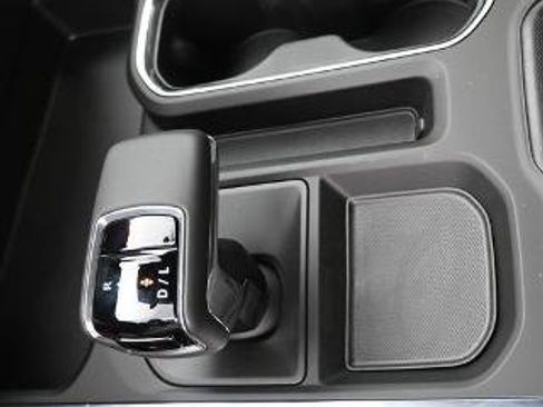 New 2026 GMC Sierra 1500 Elevation w/ Elevation Premium Package image 17