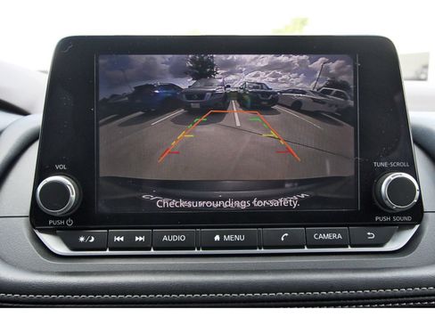 Used 2023 Nissan Rogue S FWD image 24
