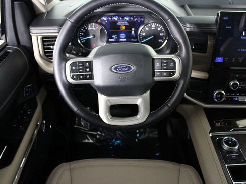 Used 2024 Ford Expedition Max Limited image 4