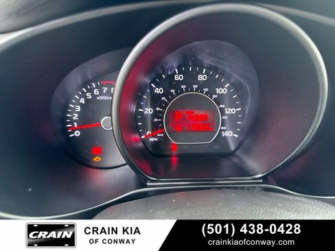 Used 2016 Kia Soul FWD image 1