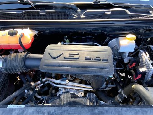Used 2022 RAM 1500 Big Horn AWD/4WD image 32