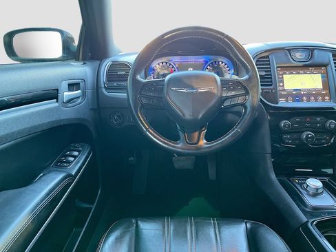 Used 2020 Chrysler 300 S w/ 300S Premium Group RWD image 23