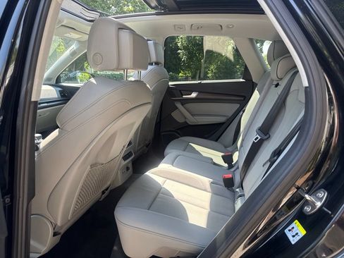 Used 2021 Audi Q5 2.0T Premium Plus w/ Premium Plus Package AWD/4WD image 28
