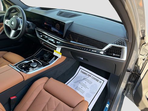 New 2026 BMW X5 sDrive40i w/ M Sport Package RWD image 13