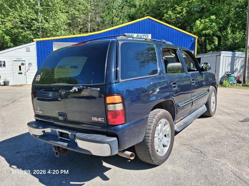 Used 2017 Ford Explorer XLT w/ Equipment Group 202A AWD/4WD image 25