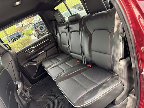 Used 2025 RAM 1500 Laramie w/ Sport Appearance Package AWD/4WD image 13