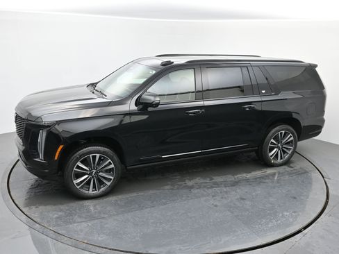 New 2026 Cadillac Escalade ESV Sport w/ Touring Package image 24