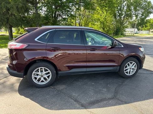 Used 2024 Ford Edge SEL w/ Convenience Package AWD/4WD image 5