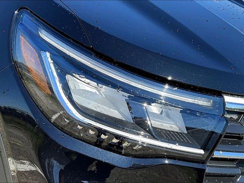 New 2026 Ford Explorer Active AWD/4WD image 34