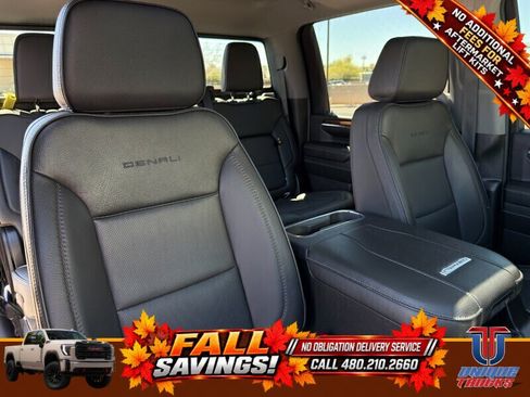 Used 2024 GMC Sierra 3500 Denali w/ Denali Reserve Package AWD/4WD image 31