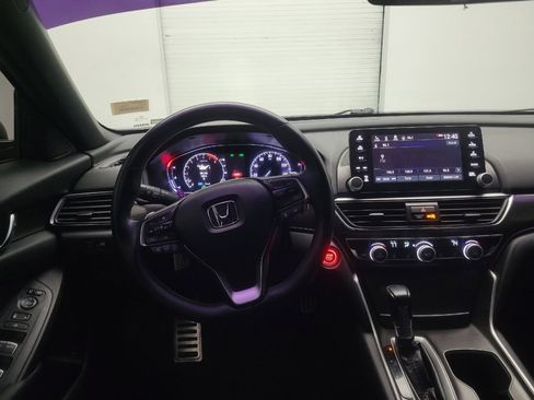 Used 2018 Honda Accord Sport image 22