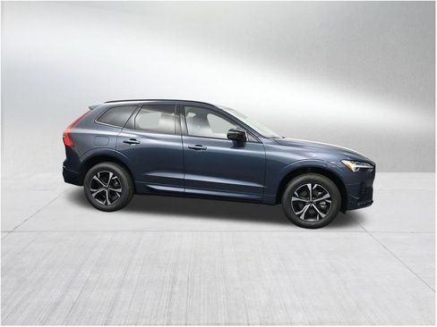 New 2026 Volvo XC60 B5 Core AWD/4WD image 6