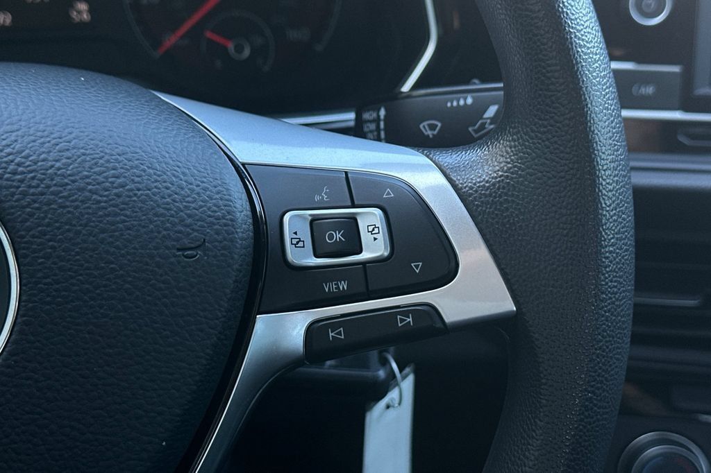 Used 2019 Volkswagen Jetta S w/ Driver Assistance Package FWD image 26