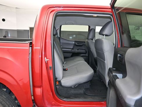 Used 2021 Toyota Tacoma SR w/ SR Convenience Package image 25