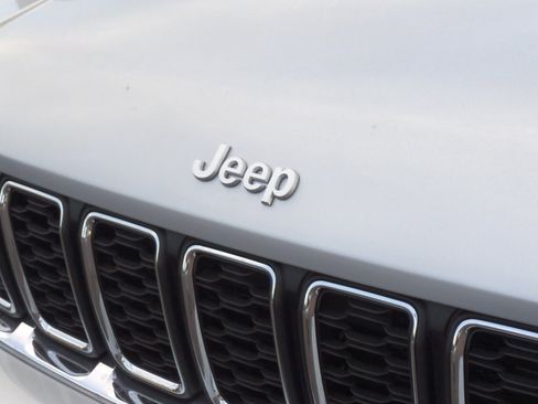New 2025 Jeep Grand Cherokee Laredo X image 23