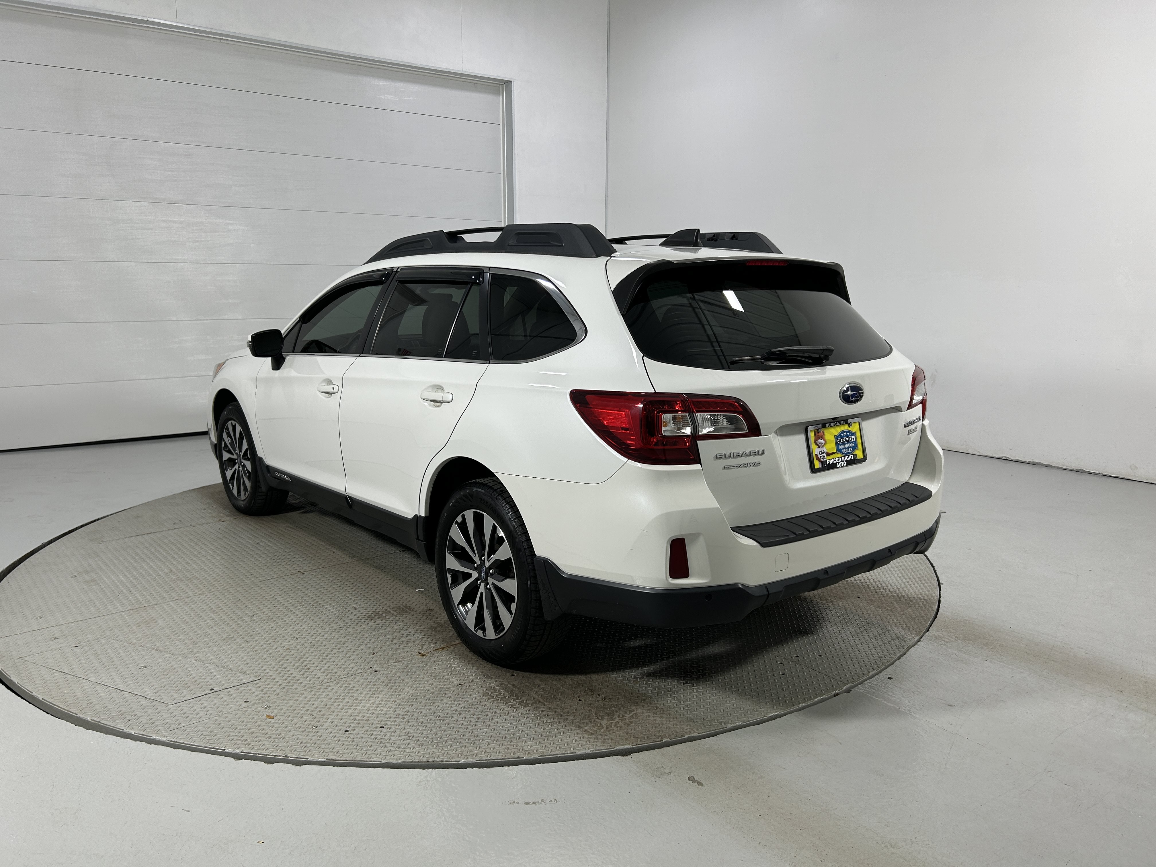 Used 2017 Subaru Outback 2.5i Limited AWD/4WD image 22