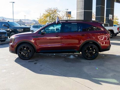 Certified 2025 Kia Sorento SX image 4