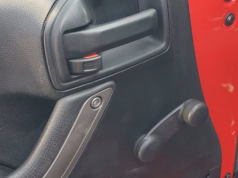 Used 2017 Jeep Wrangler Unlimited Sport AWD/4WD image 7