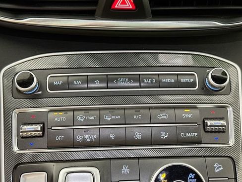 Used 2023 Hyundai Santa Fe Limited AWD/4WD image 15