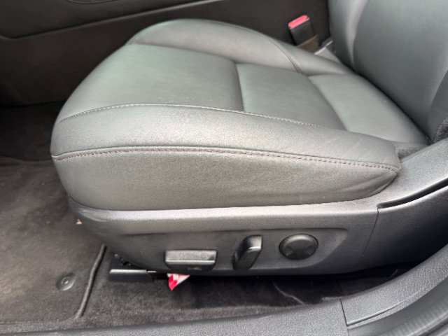 Used 2024 MAZDA MAZDA3 s FWD image 21