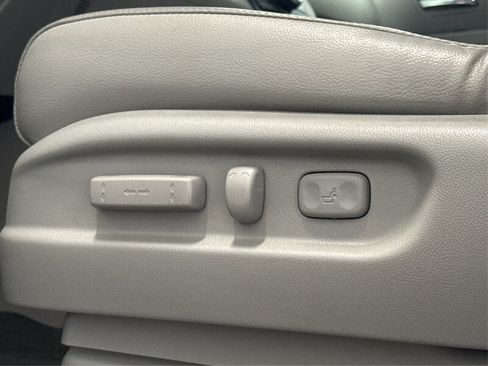 Used 2014 Honda Odyssey Touring image 18