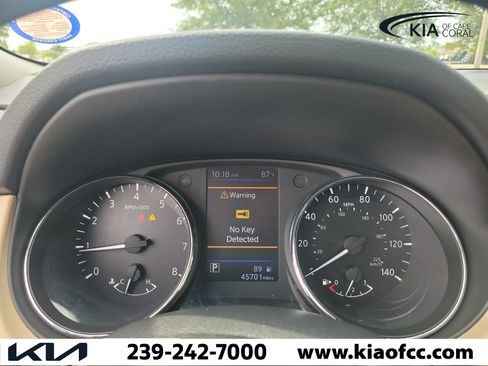 Used 2020 Nissan Rogue SL w/ Premium Package FWD image 28