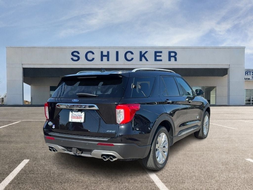 Used 2023 Ford Explorer King Ranch AWD/4WD image 3