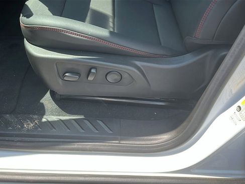 New 2025 Chevrolet Colorado Z71 w/ Technology Package image 14