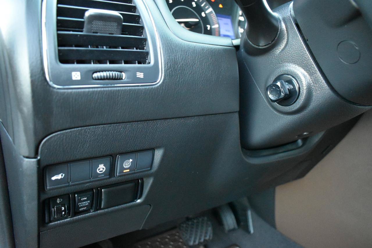 Used 2018 Nissan Armada Platinum w/ Captain Seat Package AWD/4WD image 44