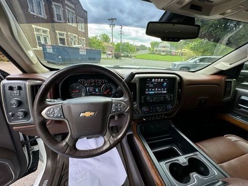 Used 2016 Chevrolet Silverado 2500 High Country w/ Duramax Plus Package AWD/4WD image 16