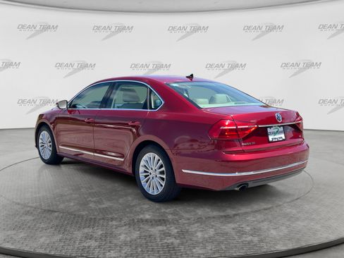 Used 2016 Volkswagen Passat 1.8T SE FWD image 5