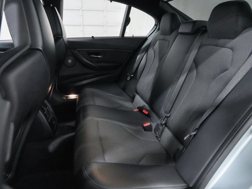 Used 2017 BMW M3 RWD image 26