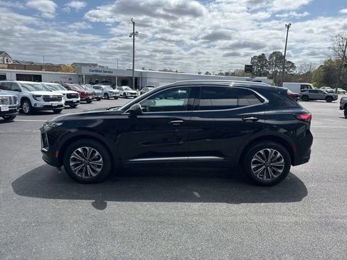Used 2025 Buick Envision Preferred AWD/4WD image 22