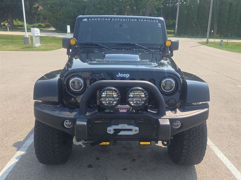 Used 2016 Jeep Wrangler Unlimited Rubicon w/ Connectivity Group AWD/4WD image 2