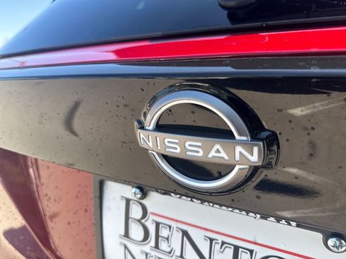 New 2026 Nissan Kicks SV w/ Charging Package FWD image 43