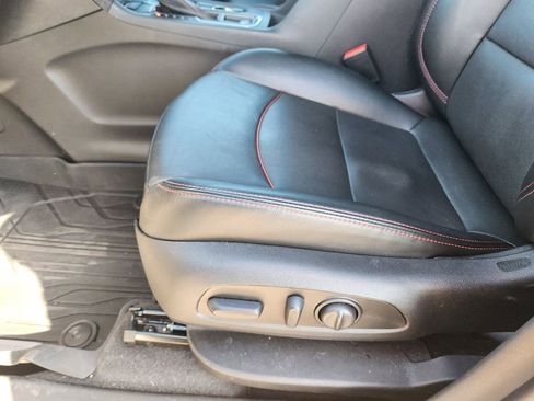 Used 2024 Chevrolet Equinox RS w/ RS Leather Package image 24