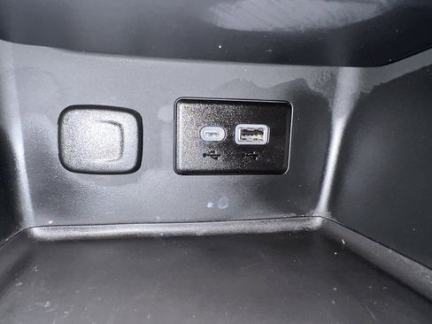 Used 2023 GMC Acadia SLE w/ Driver Convenience Package image 40