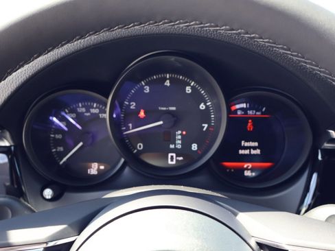 New 2026 Porsche Macan image 16