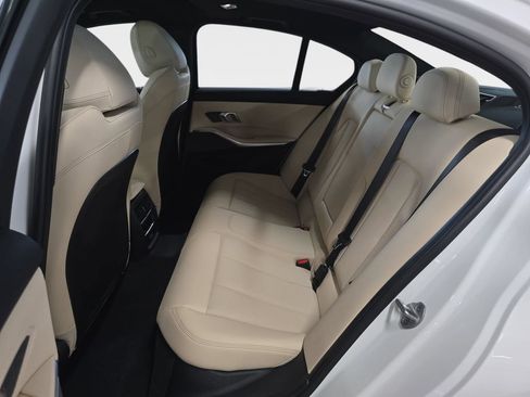 Used 2026 BMW 330i Sedan w/ Premium Package RWD image 8