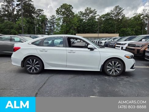 Used 2022 Honda Civic EX image 12