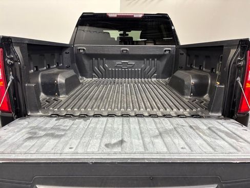 Used 2019 Chevrolet Silverado 1500 LT Trail Boss w/ Convenience Package AWD/4WD image 24