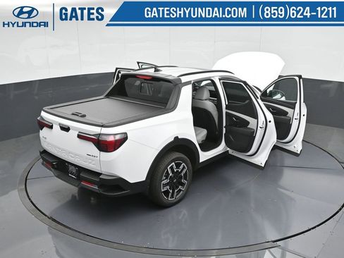 Used 2025 Hyundai Santa Cruz Limited image 56
