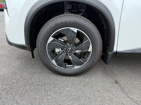 New 2026 Nissan Rogue SV w/ SV Premium Package image 9