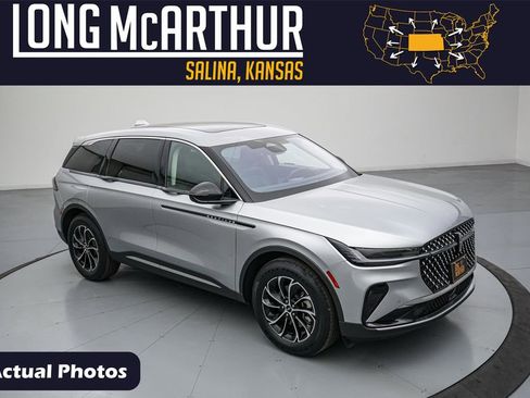 Used 2025 Lincoln Nautilus Premier w/ Equipment Group 102A AWD/4WD image 1