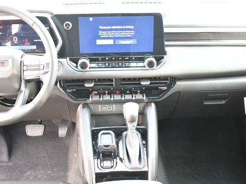 New 2026 GMC Canyon Elevation w/ Convenience Package image 18