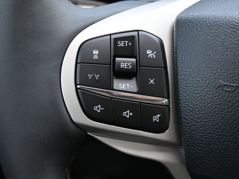 New 2026 Ford Explorer Active RWD image 16